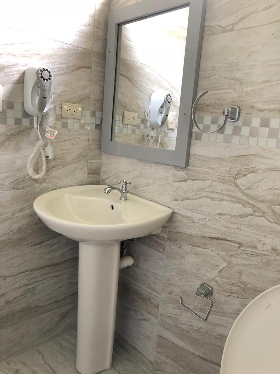 Las Palmas Hotel&Spa Ciudad Cortés Kültér fotó